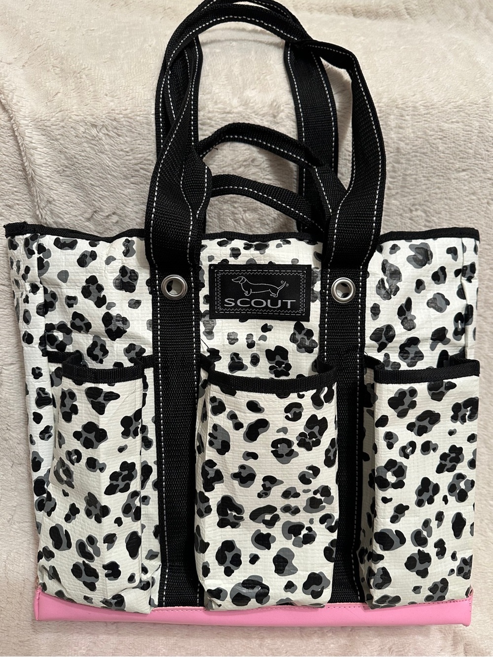 Scout Pocket Rocket Tote Pink and Black